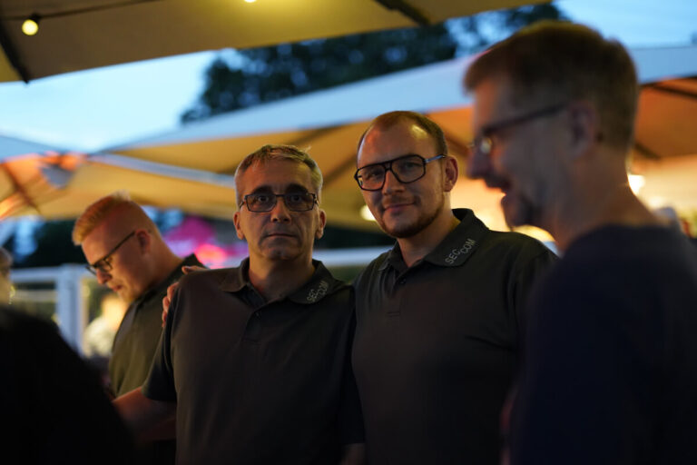 Karriere bei SEC-COM
